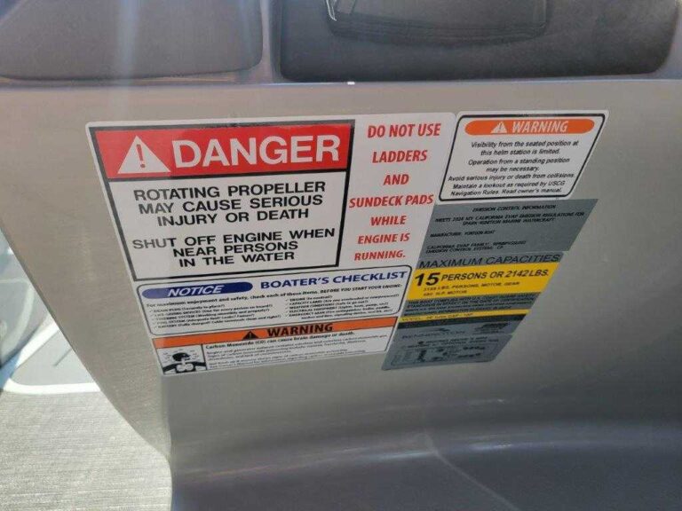 2025 Bennington 25RXSBWA - ESP - Arch - Windshield - Owner Demo US-ETWR6587F425 [photo 53]